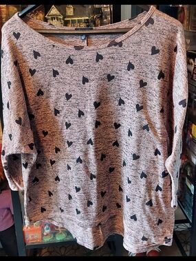 Relaxed Pink Heart-Print Pullover Blouse
